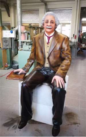 Einstein2